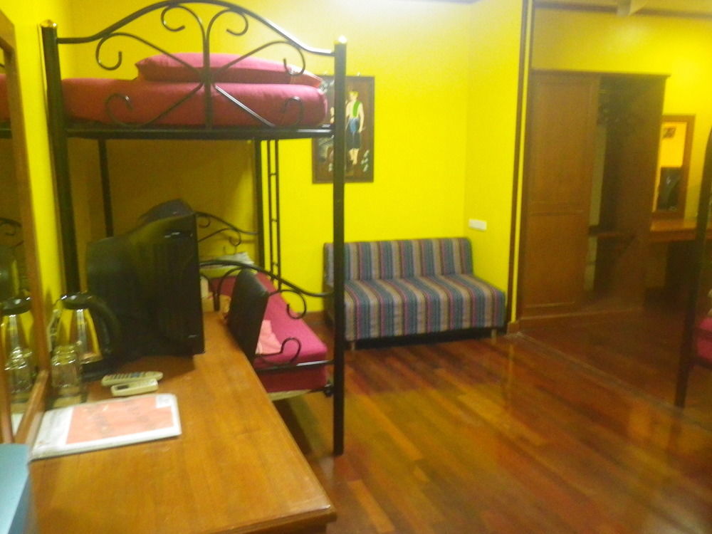 Central Guesthouse Chiang Mai Extérieur photo