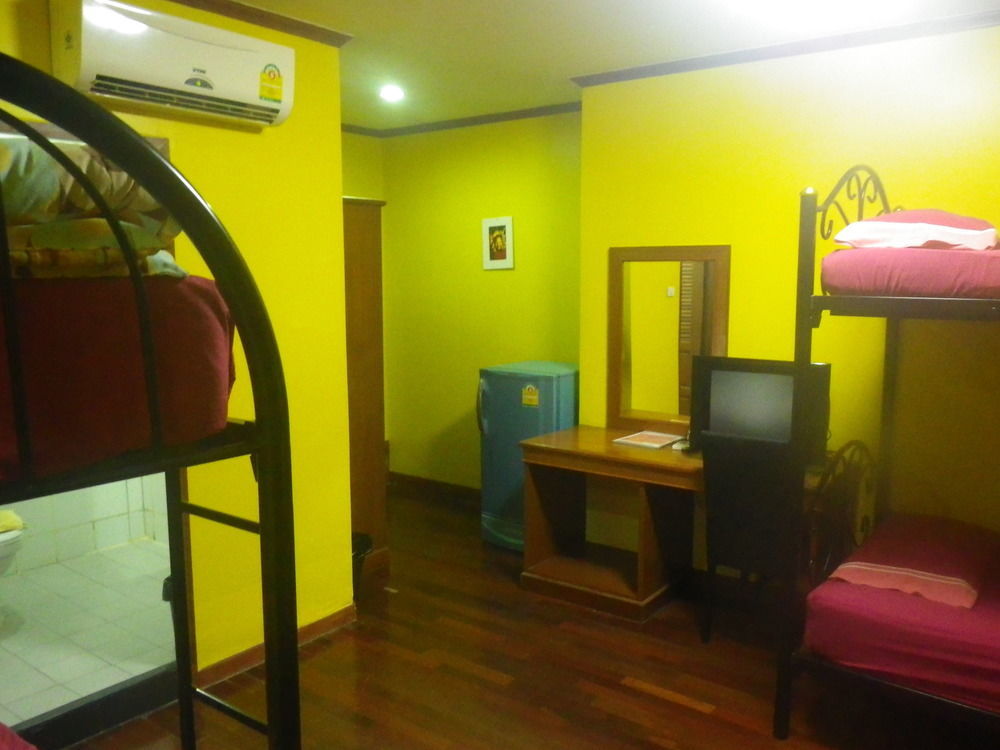 Central Guesthouse Chiang Mai Extérieur photo